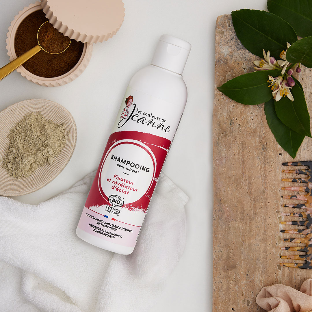 AMBIANCE_LES_COULEURS_DE_JEANNE_JB_SHAMPOOING_1080X1080